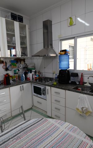 Casa à venda com 189m², 3 quartos e 2 vagasCozinha