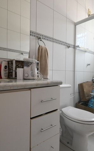 Casa à venda com 189m², 3 quartos e 2 vagasBanheiro 3