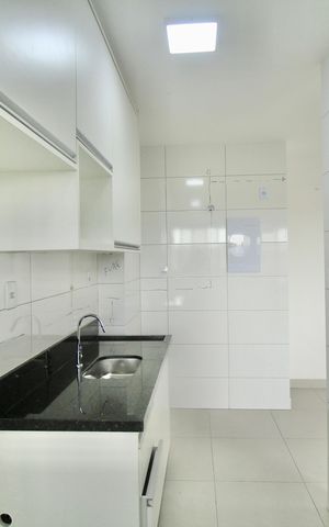 Apartamento para alugar com 61m², 2 quartos e 2 vagas Apartamento para alugar com 61m², 2 quartos e 2 vagasCozinha e Área de Serviço