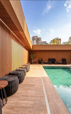 Studio para alugar com 25m², 1 quarto e sem vaga Studio para alugar com 25m², 1 quarto e sem vagaÁrea comum - Piscina
