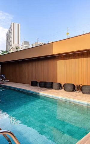 Studio para alugar com 25m², 1 quarto e sem vaga Studio para alugar com 25m², 1 quarto e sem vagaÁrea comum - Piscina