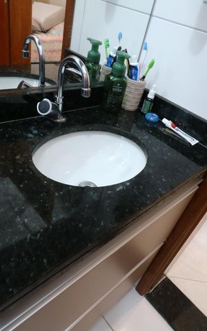 Apartamento à venda com 150m², 3 quartos e 2 vagasBanheiro da Suíte - Pia
