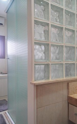 Apartamento à venda com 231m², 3 quartos e 2 vagas Apartamento à venda com 231m², 3 quartos e 2 vagasBanheiro da Suíte