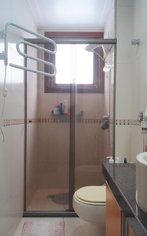 Apartamento à venda com 231m², 3 quartos e 2 vagas Apartamento à venda com 231m², 3 quartos e 2 vagasBanheiro