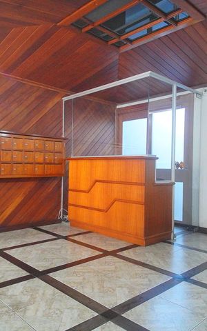 Apartamento à venda com 231m², 3 quartos e 2 vagas Apartamento à venda com 231m², 3 quartos e 2 vagasHall de entrada