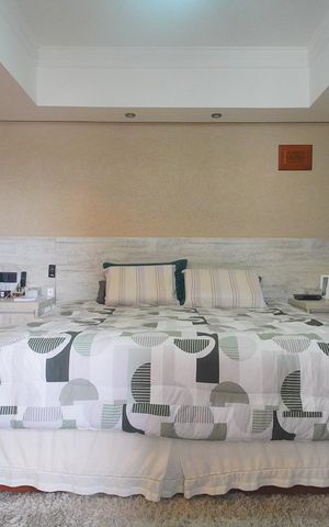 Apartamento à venda com 231m², 3 quartos e 2 vagas Apartamento à venda com 231m², 3 quartos e 2 vagasSuíte