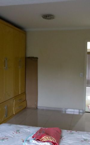 Casa à venda com 120m², 3 quartos e 2 vagas Casa à venda com 120m², 3 quartos e 2 vagasQuarto 3 - Suíte