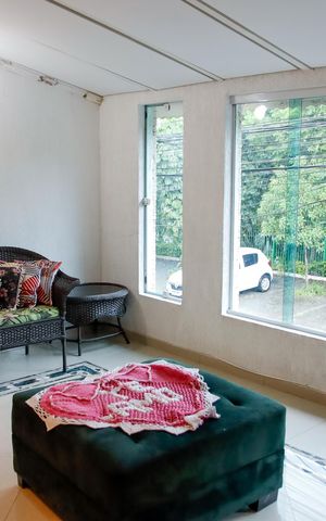 Casa à venda com 120m², 3 quartos e 2 vagas Casa à venda com 120m², 3 quartos e 2 vagassala