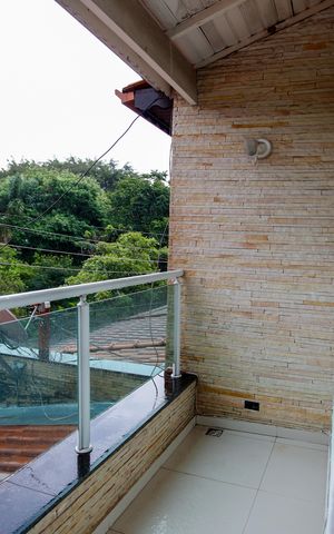 Casa à venda com 120m², 3 quartos e 2 vagas Casa à venda com 120m², 3 quartos e 2 vagasSacada
