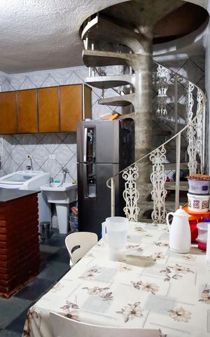 Casa à venda com 120m², 3 quartos e 2 vagas Casa à venda com 120m², 3 quartos e 2 vagasLavanderia