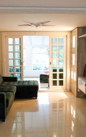 Casa à venda com 120m², 3 quartos e 2 vagas Casa à venda com 120m², 3 quartos e 2 vagassala