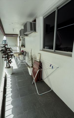 Apartamento à venda com 131m², 3 quartos e 1 vaga Apartamento à venda com 131m², 3 quartos e 1 vagaVaranda