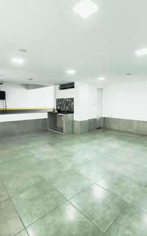 Apartamento à venda com 131m², 3 quartos e 1 vaga Apartamento à venda com 131m², 3 quartos e 1 vagaÁrea comum - Salão de festas