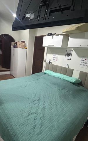Casa de condomínio à venda com 242m², 5 quartos e 2 vagas Casa de condomínio à venda com 242m², 5 quartos e 2 vagasQuarto 1