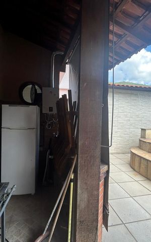 Casa de condomínio à venda com 242m², 5 quartos e 2 vagas