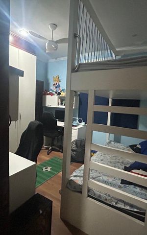Casa de condomínio à venda com 242m², 5 quartos e 2 vagas Casa de condomínio à venda com 242m², 5 quartos e 2 vagasQuarto 2