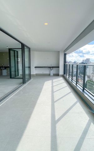 Apartamento à venda com 230m², 4 quartos e 3 vagas Apartamento à venda com 230m², 4 quartos e 3 vagasVaranda
