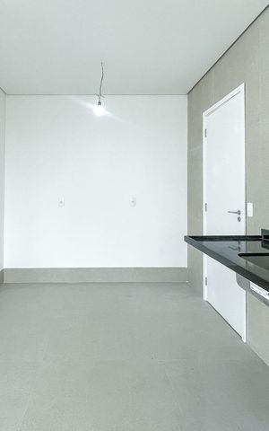 Apartamento à venda com 230m², 4 quartos e 3 vagas Apartamento à venda com 230m², 4 quartos e 3 vagasCozinha