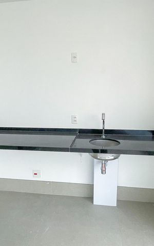 Apartamento à venda com 230m², 4 quartos e 3 vagas Apartamento à venda com 230m², 4 quartos e 3 vagasVaranda