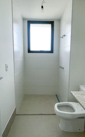 Apartamento à venda com 230m², 4 quartos e 3 vagas Apartamento à venda com 230m², 4 quartos e 3 vagasBanheiro da Suíte 3