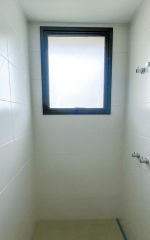 Apartamento à venda com 230m², 4 quartos e 3 vagas Apartamento à venda com 230m², 4 quartos e 3 vagasBanheiro da Suíte 3