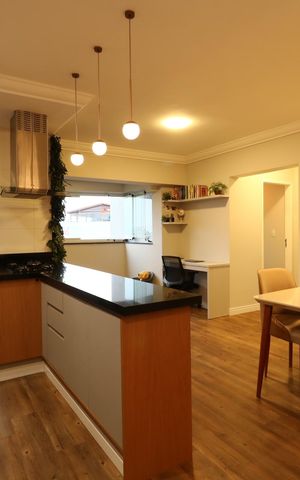 Apartamento à venda com 70m², 2 quartos e 2 vagasCozinha