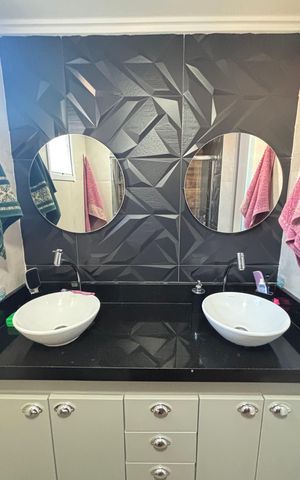 Apartamento à venda com 125m², 3 quartos e 2 vagas Apartamento à venda com 125m², 3 quartos e 2 vagasBanheiro da Suíte 1