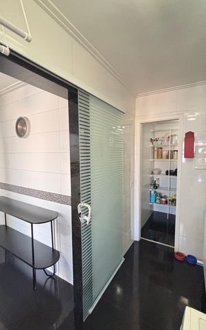Apartamento à venda com 125m², 3 quartos e 2 vagas Apartamento à venda com 125m², 3 quartos e 2 vagasÁrea de Serviço