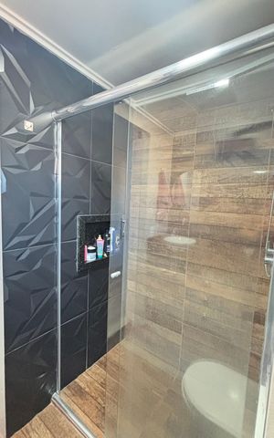 Apartamento à venda com 125m², 3 quartos e 2 vagas Apartamento à venda com 125m², 3 quartos e 2 vagasBanheiro da Suíte 1