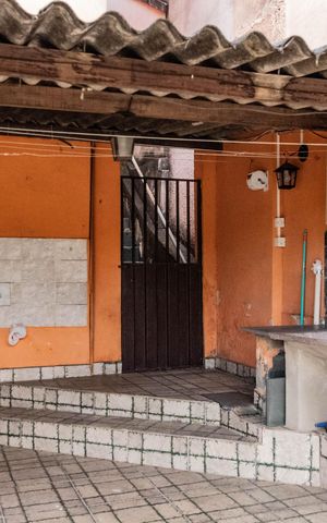 Casa à venda com 240m², 4 quartos e 1 vaga Casa à venda com 240m², 4 quartos e 1 vagaÁrea de Serviço