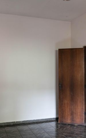 Casa à venda com 240m², 4 quartos e 1 vaga Casa à venda com 240m², 4 quartos e 1 vagaCasa 1 - Sala
