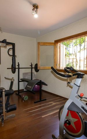 Casa à venda com 380m², 5 quartos e 4 vagasQuarto 1