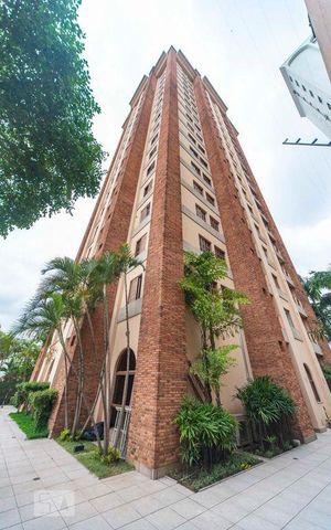 Apartamento para alugar com 492m², 6 quartos e 4 vagas Apartamento para alugar com 492m², 6 quartos e 4 vagasFachada