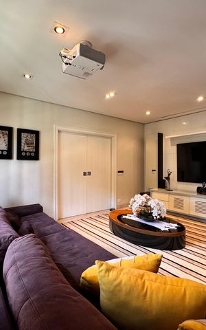 Apartamento para alugar com 492m², 6 quartos e 4 vagas Apartamento para alugar com 492m², 6 quartos e 4 vagasSala de TV