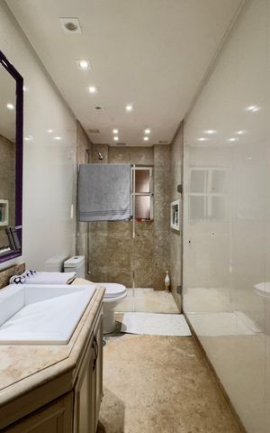 Apartamento para alugar com 492m², 6 quartos e 4 vagas Apartamento para alugar com 492m², 6 quartos e 4 vagasBanheiro suíte 1