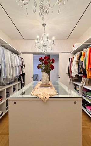 Apartamento para alugar com 492m², 6 quartos e 4 vagas Apartamento para alugar com 492m², 6 quartos e 4 vagasCloset suíte master