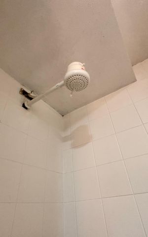 Apartamento para alugar com 492m², 6 quartos e 4 vagas Apartamento para alugar com 492m², 6 quartos e 4 vagasBanheiro de serviço