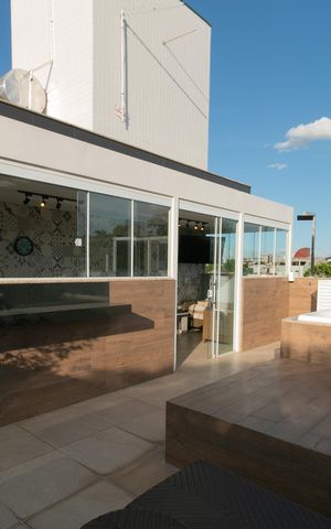 Apartamento à venda com 146m², 3 quartos e 2 vagas Apartamento à venda com 146m², 3 quartos e 2 vagasÁrea Externa da Área Gourmet