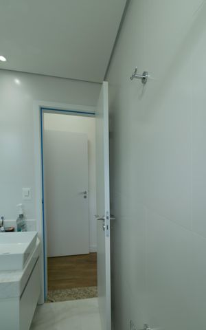 Apartamento à venda com 146m², 3 quartos e 2 vagas Apartamento à venda com 146m², 3 quartos e 2 vagasBanheiro da Suíte