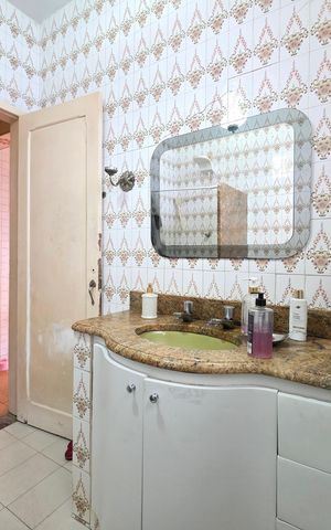 Casa à venda com 200m², 4 quartos e 4 vagas Casa à venda com 200m², 4 quartos e 4 vagasCozinha