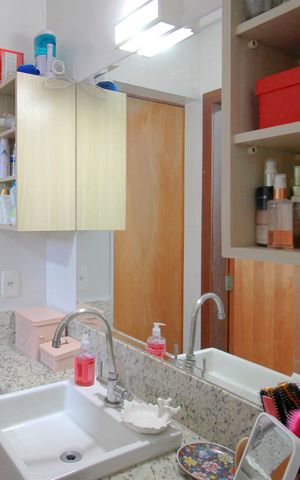 Casa à venda com 400m², 5 quartos e 4 vagasBanheiro das Semi Suítes