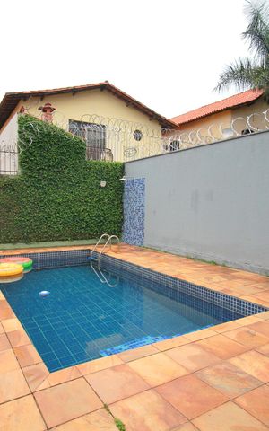 Casa à venda com 400m², 5 quartos e 4 vagasQuintal