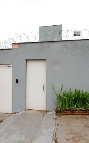 Casa à venda com 400m², 5 quartos e 4 vagasFachada