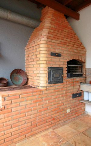 Casa à venda com 400m², 5 quartos e 4 vagasVaranda Gourmet
