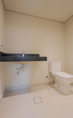 Apartamento à venda com 169m², 3 quartos e 2 vagasBanheiro da Suíte 2