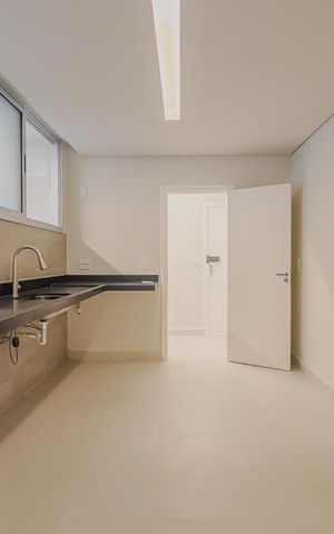 Apartamento à venda com 169m², 3 quartos e 2 vagasCozinha