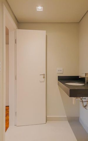 Apartamento à venda com 169m², 3 quartos e 2 vagasBanheiro da Suíte 2