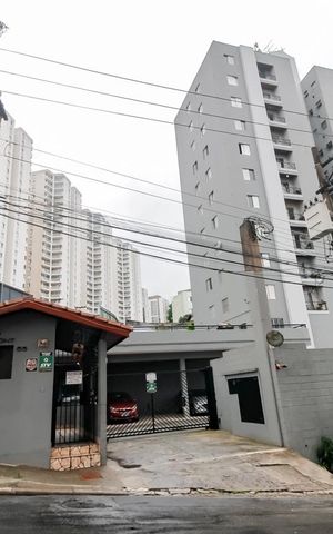 Apartamento à venda com 55m², 2 quartos e 1 vaga Apartamento à venda com 55m², 2 quartos e 1 vagaFachada e portaria