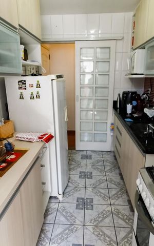 Apartamento à venda com 55m², 2 quartos e 1 vaga Apartamento à venda com 55m², 2 quartos e 1 vagaCozinha - Armários