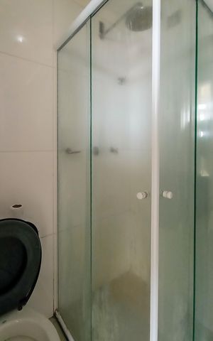 Apartamento à venda com 46m², 2 quartos e 1 vaga Apartamento à venda com 46m², 2 quartos e 1 vagaBanheiro Social